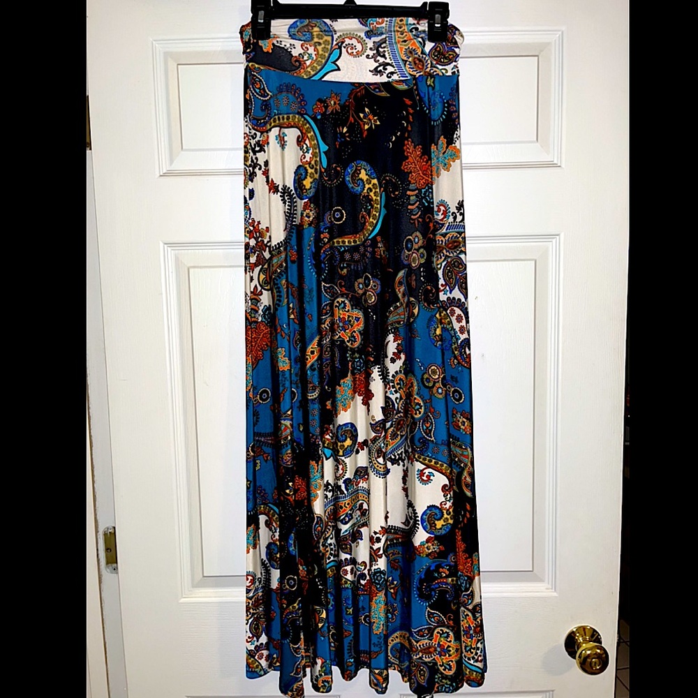 Boutique Multicolor Paisley Maxi Skirt